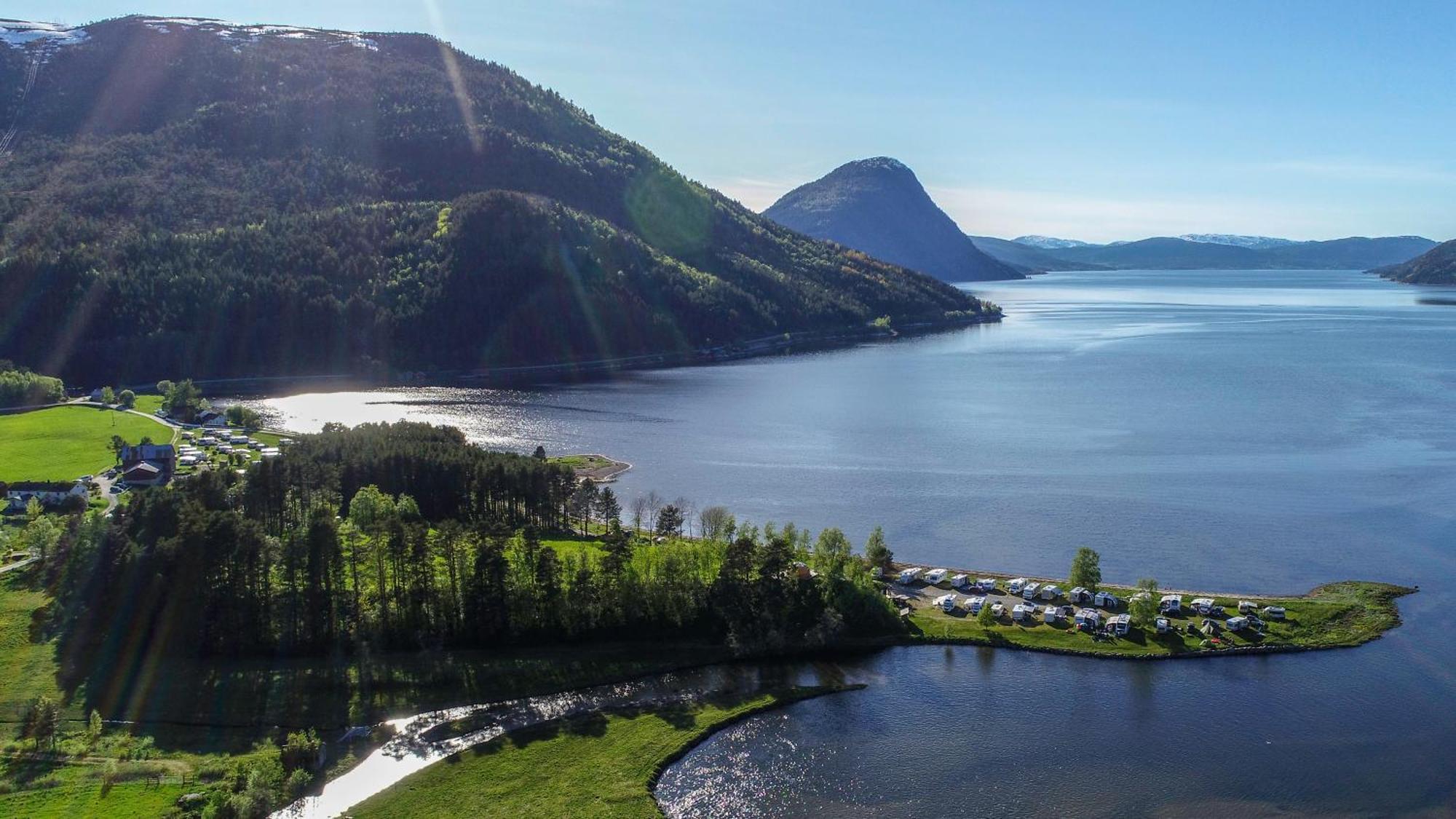 Fugelvagen, Cabins And Glamping Alvund Exterior foto